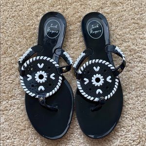 Jack Rogers black & white jellies
